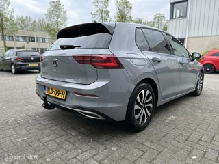 Volkswagen Golf Volkswagen Golf 2.0 TDI DSG Active PANO KEYLESS LED - afbeelding nr 3