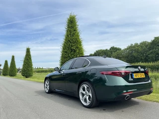 Alfa Romeo Giulia Alfa Romeo Giulia 2.0T Verde Visconti!! 37dkm!! Pano! Vol!! - afbeelding nr 8
