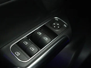 Mercedes-Benz B-Klasse Mercedes-Benz B-klasse 250e AMG Night | Stoelverwarming | Camera |  Carplay | Sfeerverlichting | Leder/Alcantara | Full LED | Widescreen - afbeelding nr 30