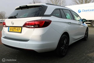 Opel Astra Opel Astra Sports Tourer 1.2 Design & Tech, Donker glas, PDC voor + achter + camera, Cruise, Navi, Comfort stoel, Clima, App connect - afbeelding nr 11