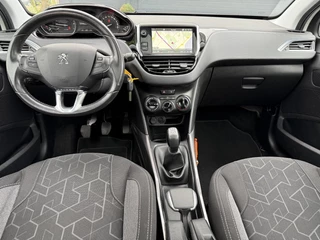 Peugeot 2008 Peugeot 2008 1.2 PureTech Blue Lion Pano,Navi,Pdc,110pk,Airco,Cruise,Lm velgen,4 Nieuwe Banden,Apk tot 07-2026 - afbeelding nr 10