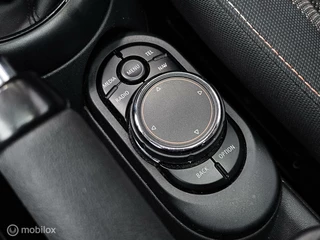 MINI Cooper Mini Mini 1.5 Cooper Serious Business Panorama/Navigatie/PDC - afbeelding nr 21