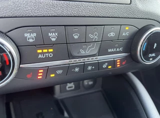 Ford Kuga Ford Kuga 2.5 PHEV ST-Line 225pk Winterpack | Achteruitrijcamera | Cruise control | Apple Carplay / Android auto | Verlengde Fabrieksgarantie t/m 03-2029 - afbeelding nr 17