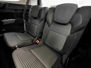 Renault Grand Scénic Renault Grand Scénic 1.2 TCe Deluxe 7 Persoons (PANORAMADAK, APPLE CARPLAY, VIRTUAL COCKPIT, NAVIGATIE, CLIMATE, STOELVERWARMING, SPORTSTOELEN, GETINT GLAS, CRUISE, NIEUWE APK, NIEUWSTAAT) - afbeelding nr 17