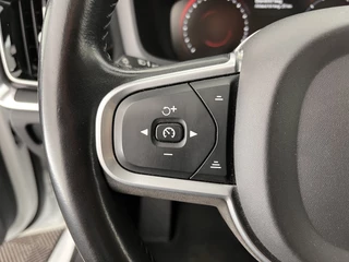 Volvo V60 Volvo V60 2.0 D4 Momentum Maxton-Design *FULL-LED | LEATHER-MICROFIBRE | DIGI-COCKPIT | NAVI-FULLMAP | HEATED-COMFORTSEATS | ECC | PDC | CRUISE | LANE-ASSIST | CARPLAY | 20''ALU * - afbeelding nr 19