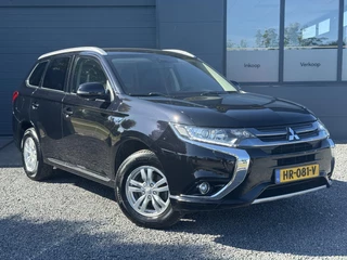 Mitsubishi Outlander Mitsubishi Outlander 2.0 PHEV Business Edition 2e Eigenaar,Navi,Camera,Trekhaak,Leder,Clima,Cruise,Apk tot 01-2026 - afbeelding nr 4
