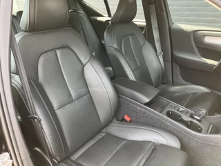 Volvo XC40 Volvo XC40 1.5 T5 Recharge Business Pro 262 pk AUT. | 1e eigenaar | dealer onderhouden | navigatie | trekhaak | leder interieur - afbeelding nr 18