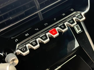 Peugeot 208 Peugeot 208 1.2 PureTech GT-Line 130pk Automaat - Rouge Elixer - Carplay/3D Dash/LED pakket - afbeelding nr 15
