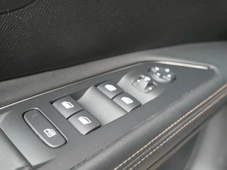 Peugeot 5008 Peugeot 5008 1.2 PureTech GT-Line Automaat| 7Persoons| Navi+BT| Camera| Dealer onderhouden - afbeelding nr 21
