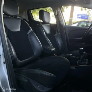 Renault Clio Renault Clio 0.9 TCe Iconic / LED / KEYLESS / BOMVOL - afbeelding nr 15