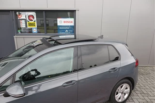 Volkswagen Golf Volkswagen Golf 1.5 TSI 96kw 130pk Style , Panorama dak , Led, Virtual cockpit ,Trekhaak uitklapbaar, PDC, Navigatie via Carplay , DAB+ , Stoelverwarming,Alcantara bekleding, etc. - afbeelding nr 11