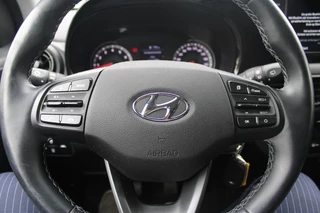 Hyundai i10 Hyundai i10 1.2 Premium Navi/Carplay/Cam/Pdc/wint/All weather 15