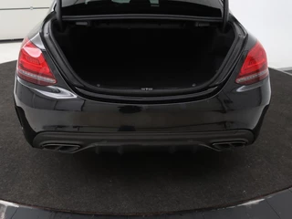 Mercedes-Benz C-Klasse Mercedes-Benz C-klasse 180 Business Solution AMG | Panoramadak | Leder | Stoelverwarming | Cruise control | 360 Camera | Elektrische achterklep | Carplay | Burmester - afbeelding nr 10