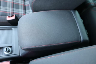 Volkswagen Golf Volkswagen Golf 7.5 2.0 TSI DSG GTI 230 PK Dyn Audio|Carplay|A. Cruise|Pdc|Trhk afn.|Led|Nav| - afbeelding nr 42