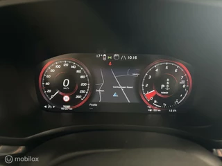 Volvo V60 Volvo V60 2.0 T6 Plug-in hybrid AWD Dark R-Design - afbeelding nr 16