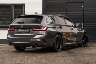 BMW 3 Serie BMW 3-serie Touring 330e xDrive M SPORT PANO LASER - afbeelding nr 7