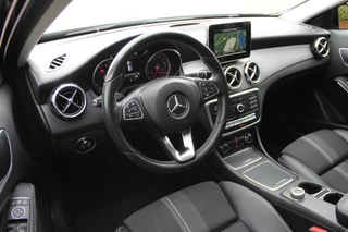 Mercedes-Benz GLA Mercedes-Benz GLA 200 Premium Pano-dak | Trekhaak | Xenon-LED | Navi | ECC | PDC | Cruise | Half-Leder | Sportstoelen | Stoelverw | LMV18'' | Goede banden | Zeer nette - afbeelding nr 10