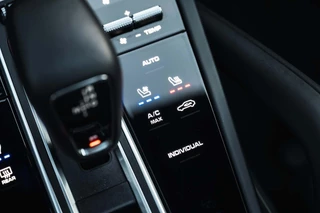 Porsche Cayenne Porsche Cayenne 3.0 E-Hybrid SportDesign Massage PPF 360cam - afbeelding nr 31