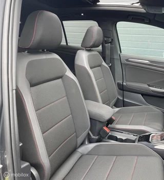Volkswagen T-Roc Volkswagen T-Roc 1.5 TSI DSG Sport 150PK/PANO/VIRTU - afbeelding nr 56