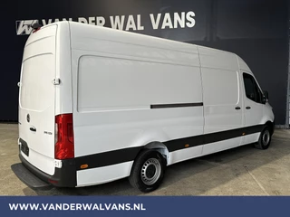 Mercedes-Benz Sprinter Mercedes-Benz Sprinter 315 CDI 150pk L3H2 Euro6 Airco | Camera | Cruiscontrol | Stoelverwarming bluetooth telefoonvoorbereiding, Bijrijdersbank - afbeelding nr 12