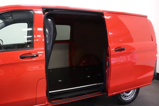 Mercedes-Benz Vito - AC/Climate - Cruise - 2x Schuideur - € 13.900,- Excl. - afbeelding nr 20