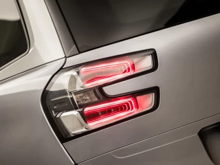 Citroën Grand C4 Spacetourer Citroën Grand C4 Spacetourer 1.2 PureTech Deluxe (GROOT NAVI, APPLE CARPLAY, CAMERA, MASSAGE, LM VELGEN, GETINT GLAS, NIEUWE APK, NIEUWSTAAT) - afbeelding nr 30