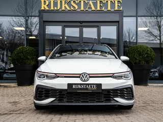 Volkswagen Golf Volkswagen Golf 2.0 TSI GTI Clubsport|PANO|H&K|ACC|19'|NAV - afbeelding nr 2