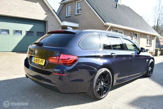 BMW 5 Serie BMW 5-serie Touring 520xd M Sport Edition - afbeelding nr 4