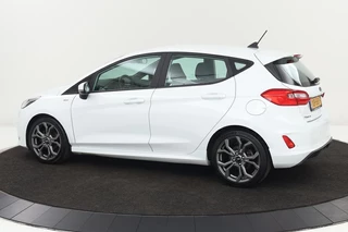 Ford Fiesta Ford Fiesta 1.0 EcoBoost ST-Line | Stoel & stuurverwarming |  Camera | Carplay | Climate control | Sportstoelen | Cruise control | PDC | Bluetooth - afbeelding nr 2