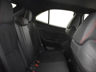 Toyota Yaris Cross Toyota Yaris Cross 1.5 Hybrid GR Sport | Stoelverwarming | BLS | Parkeersensoren V+ - afbeelding nr 14