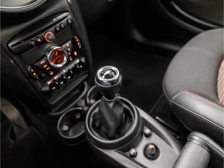 MINI Countryman (NAVIGATIE, LOGISCH NAP, XENON, CLIMATE, LEDER, SPORTSTOELEN, PARKEERSENSOREN, LM VELGEN, CRUISE, NIEUWE APK, NIEUWSTAAT) - afbeelding nr 10