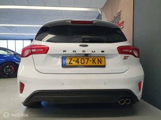 Ford Focus Ford Focus 1.5 EcoBoost ST|B&O|Carplay|Cam|Stoel/Stuur heat|Dealer - afbeelding nr 33