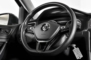 Volkswagen Golf | Adapt Cruise | PDC | NAV + App. Connect | ECC | LM 16 