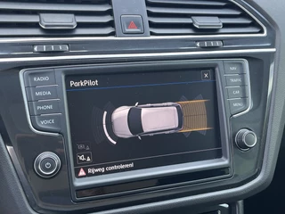 Volkswagen Tiguan Volkswagen Tiguan 1.4 TSI ACT R-Line | Pano | Trekhaak | Leder | LED | DAB+ | CarPlay | 20 inch - afbeelding nr 22