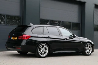BMW 3 Serie BMW 3-serie Touring 318i |M-SPORT| Shadowline Led Stoelverw Navi Pdc Xenon Sportzetels 110000KM BJ2017 - afbeelding nr 8
