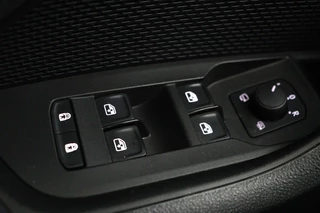 Škoda Octavia Skoda Octavia 1.4 TSI RS iV PHEV | Head-Up |  Stoel & stuurverwarming | Adaptive cruise | Standkachel | Matrix LED | Massage | Alcantara | Camera | Carplay | Memory | Canton Sound | Virtual Cockpit | Side Assist - afbeelding nr 37