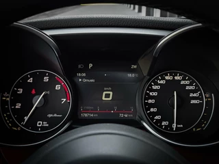 Alfa Romeo Giulia Alfa Romeo Giulia 2.0T Super | PANORAMADAK | KEYLESS | DNA | LANE ASSIST | VOL OPTIES! - afbeelding nr 41