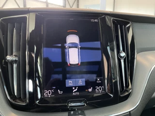 Volvo XC60 Volvo XC60 2.0 T6 Plug-in hybrid 340 pk AWD R-Design Trekhaak Panoramadak Camera Bliss Full Led Koplampen Harman Kardon Audio Stoel+ stuur + voorruitverwarming  1e Eigenaar Pine Grey Metallic - afbeelding nr 33