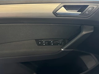 Volkswagen Touran Volkswagen Touran 1.5 TSI 150PK 7P CARPLAY NAVI CAMERA LED ELEK.KLEP VIR.COCKPIT DODE.HOEK DET. STOELVERW KEYLESS 7P 7PERS 09/2024 
