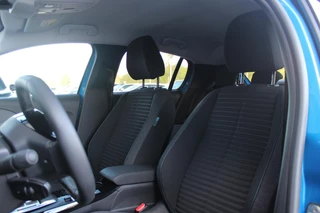 Peugeot e-208 Peugeot e-208 EV STYLE 136PK 50 kWh | 3-FASE | ACHTERUITRIJ CAMERA | DAB+ RADIO | CLIMATE CONTROL | CRUISE CONTROL | LICHTMETALEN VELGEN | APPLE CARPLAY/ANDROID AUTO | KEYLESS START | LED KOPLAMPEN | - afbeelding nr 2