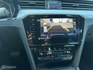 Volkswagen Passat Volkswagen Passat VARIANT 1.4 TSI GTE PHEV | HUD | Digitaal | PDC | Camera - afbeelding nr 9