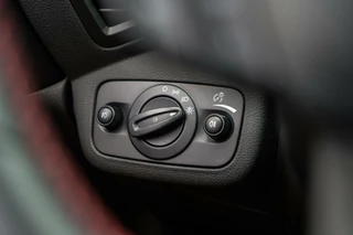 Ford Kuga Ford Kuga 1.5 EcoBoost ST Line PANO / CAMERA / STUURVERWARMING - afbeelding nr 27