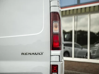 Renault Trafic | Navi | Achtercamera | PDC rondom | ECC | 17