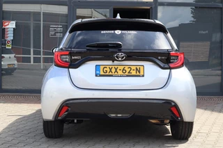 Toyota Yaris Toyota Yaris 1.5 Hybrid 130 Executive Stuur/Stoelverw/Dodehoek/PDC - afbeelding nr 5