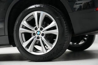 BMW X1 BMW X1 sDrive18i Sport Line Automaat 140 PK Facelift |Pano-dak | Leder | Stoelverwarming | Memory | Camera | LED | PDC | - afbeelding nr 32
