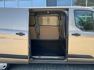 Ford Transit Custom Ford Transit Custom 2.0 TDCI 130PK L2H1 GB / Navi / 2700kg Trekhaak / Voorruitverwar - afbeelding nr 7