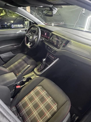Volkswagen Polo Volkswagen Polo 2.0 GTI Virtual KW-SchroefsetPano Dsg beats dcc navi keyless - afbeelding nr 25