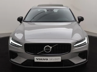 Volvo S60 Volvo S60 T6 PLUG-IN HYBRID LONG RANGE PLUS DARK SCHUIFDAK 19INCH HARMAN K - afbeelding nr 6