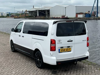 Toyota ProAce Toyota ProAce Worker 2.0 D-4D Black Line Long Trekhaak/Leder/Camera/Carplay/Navi/PDC/17