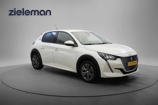 Peugeot e-208 Allure 50 kWh - Digital Cockpit, Carplay, Half Leer, Camera, SOH 90,7%